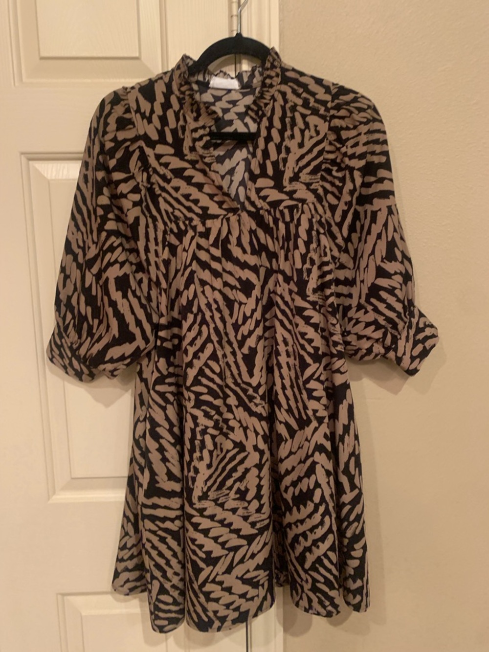 Womens Black and Taupe Printed Midi Dress